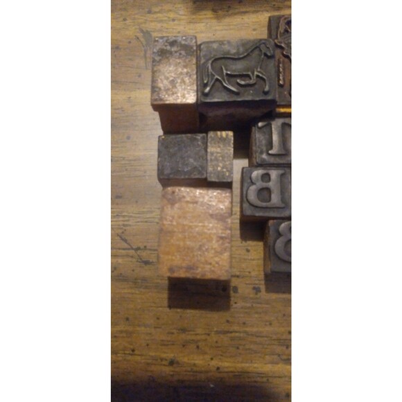 31 Vintage Wooden Rubber Stamps Numbers, Letter and Symbols  4 Blanks - Picture 2 of 6